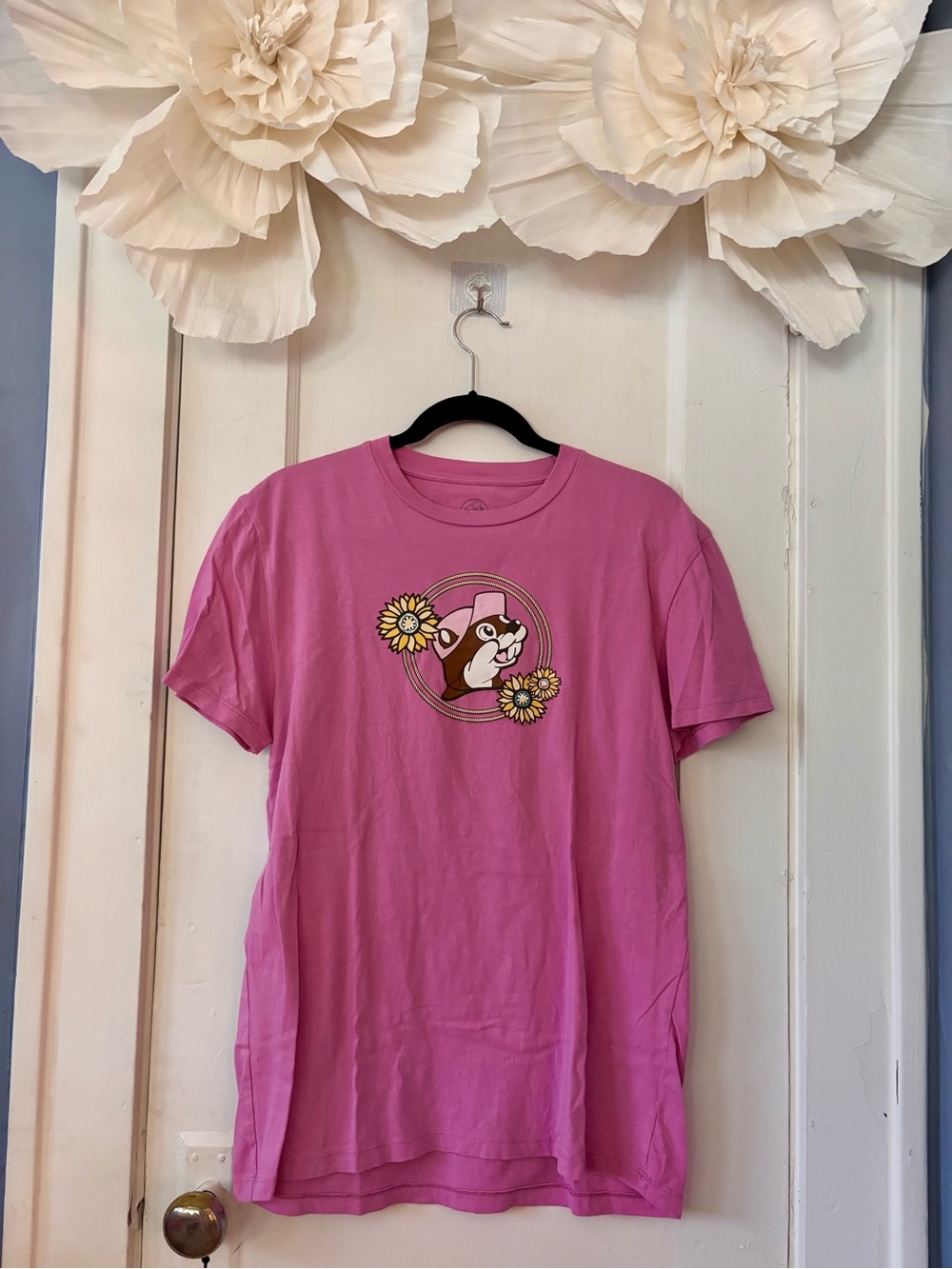 Buc-ee’s Pink Cowgirl T-Shirt | Medium